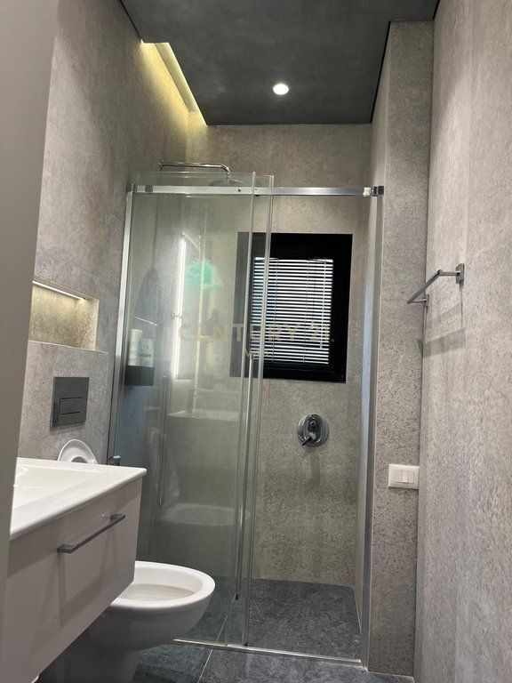 SHITET APARTAMENT 1+1 NE VIJE TE PARE ME DETIN – PLAZH , DURRES 🌊