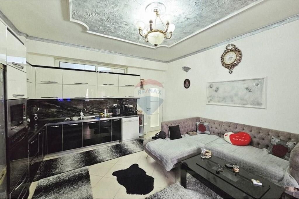 Appartamento - In Vendita - Via Sotir Caci, Tirana