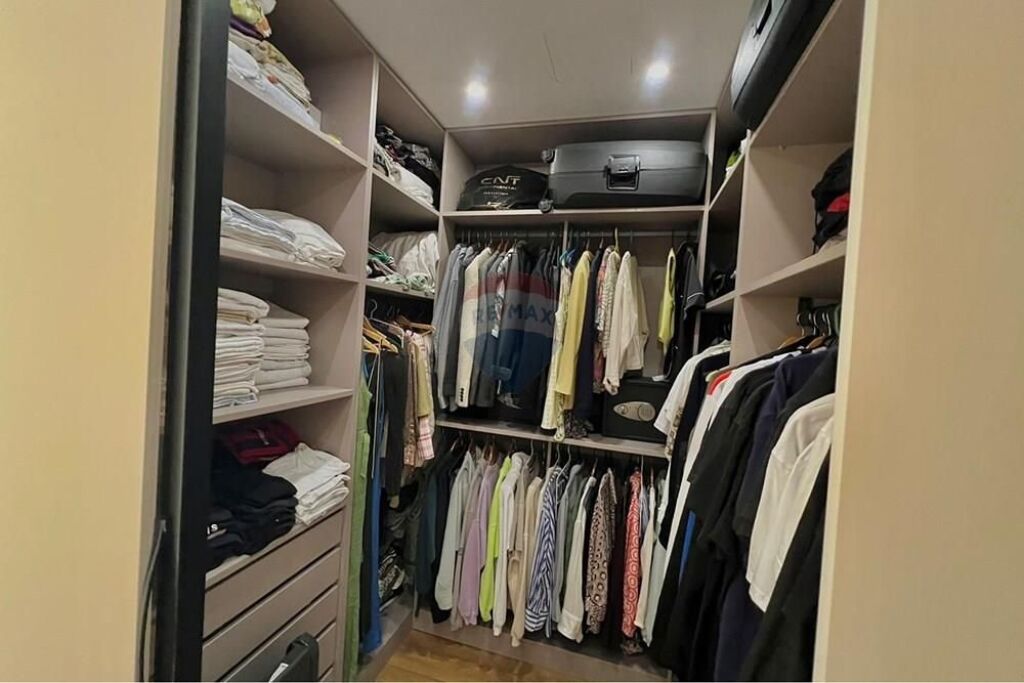 Appartamento+PARCHEGGIO+MAGAZZINI - In Vendita - Complesso Delijorgji