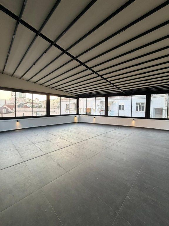 SHITET APARTAMENT 2+1 | 128m² + 148m² VERANDE | NE QENDER TE DURRESIT!