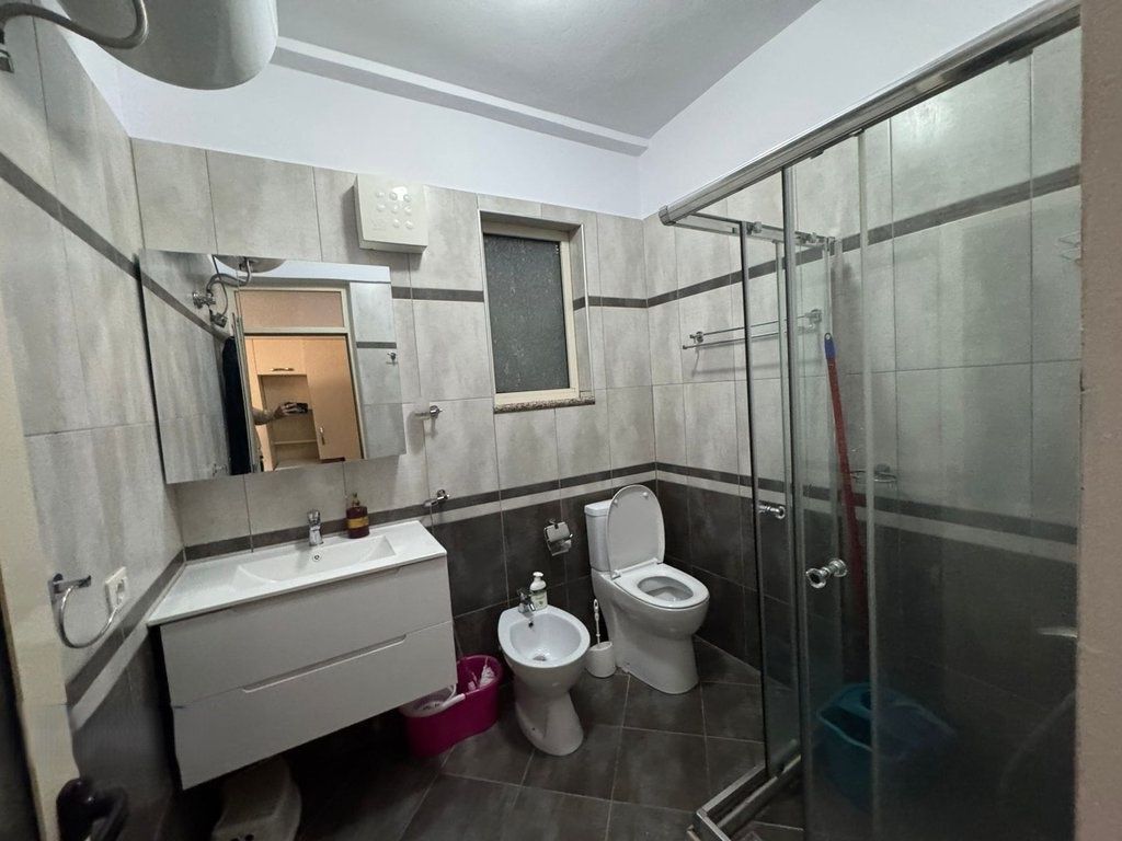 Jepet me qira 2+1 tek Vilat e Selites!