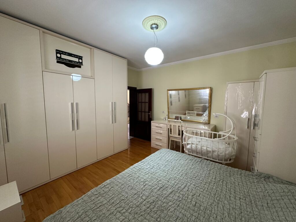 Vile per shitje tek Rruga Jordan Misja.