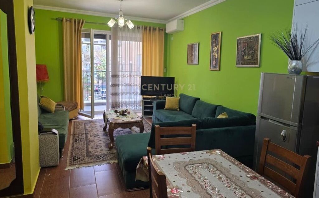 Apartment for rent 1+1 , 21 Dhjetori , Frosina Plaku