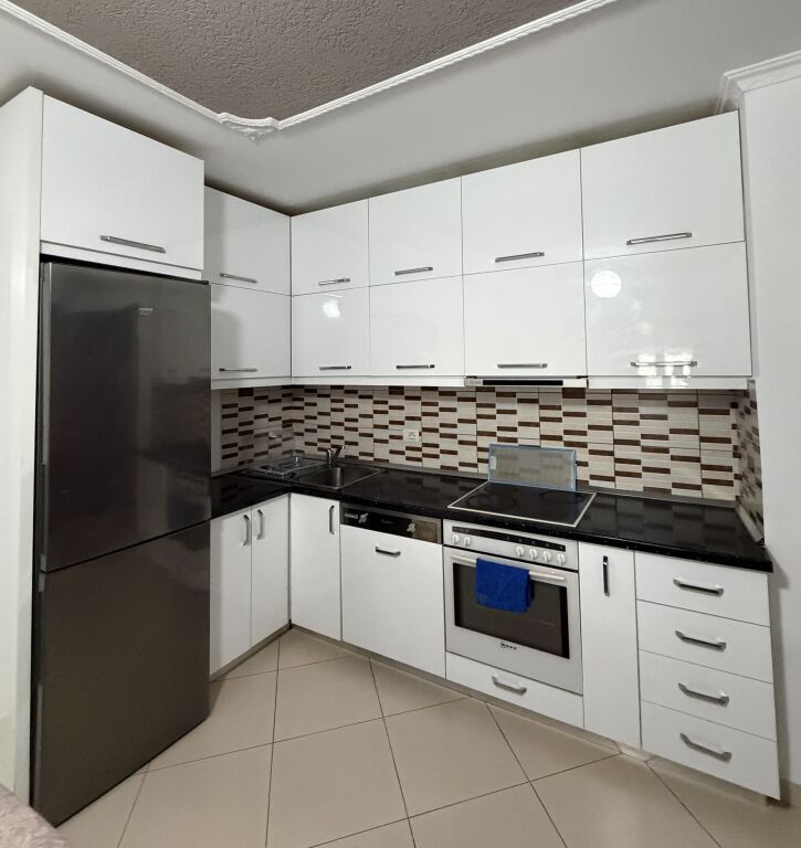 Liqeni i Thate, si affitta appartamento 2+1!