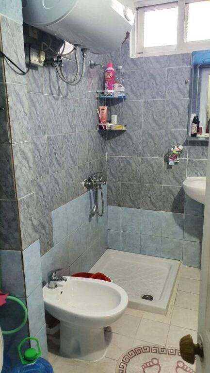 For rent furnished 1+1 apartment on the third floor, on Bardhyl street