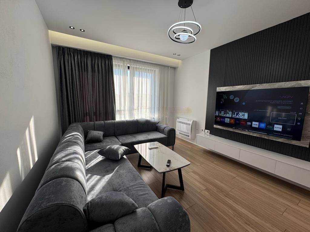 AFFITTASI 1+1 + PARCHEGGIO A URBAN GATE !