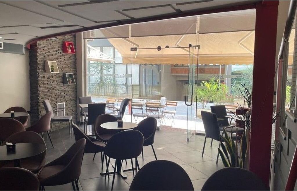 LAPRAKE, JAPIM ME QIRA BAR-KAFE