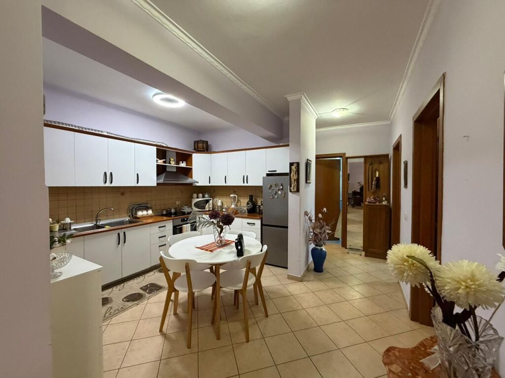 🏡 2+1 for rent – 📍 Opposite At Luigji Monti Clinic, Kavaja St.💶 700 €/month