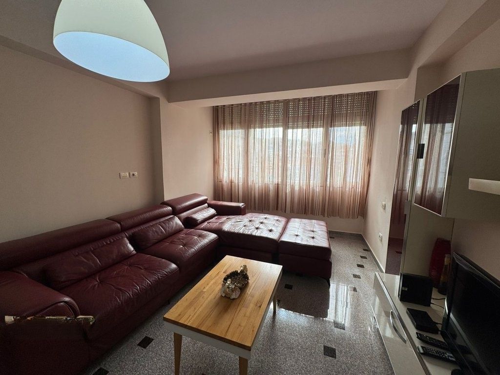 Jepet me qira 2+1 tek Vilat e Selites!