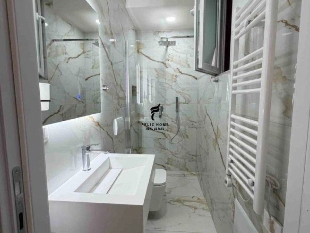 APARTAMENT ME QERA 1+1 RRUGA E KAVAJES 55.000 LEKE FH-68084