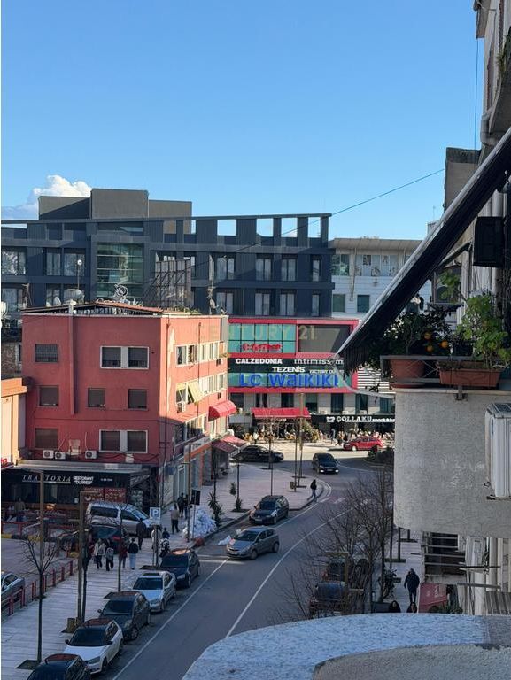 SHITET APARTAMENT 2+1 | 128m² + 148m² VERANDE | NE QENDER TE DURRESIT!