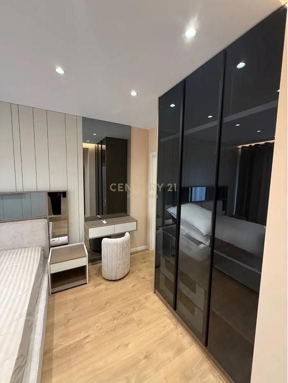 WE SELL APARTMENT 2+1+2+ PARKING SPACE ON DURRES STREET OPPOSITE COLOSSEO !!