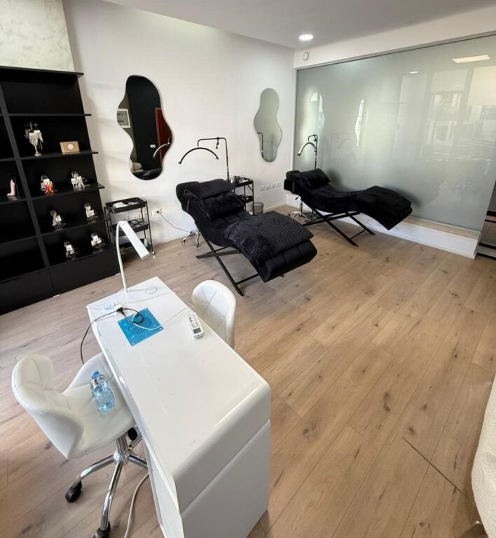 🏢 Office Space for Rent – Bllok (near the Law University)