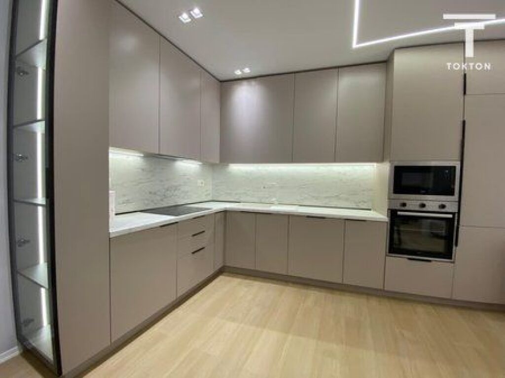 QIRA, APARTAMENT 2+1+2, RRUGA: "JORDAN MISJA", TIRANË