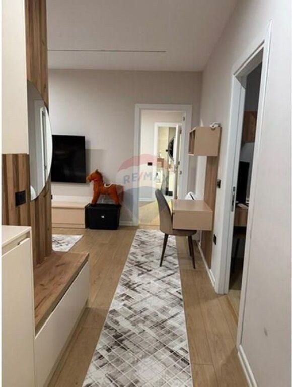 Apartment - For Rent - Rruga e Dibrës, Tirana