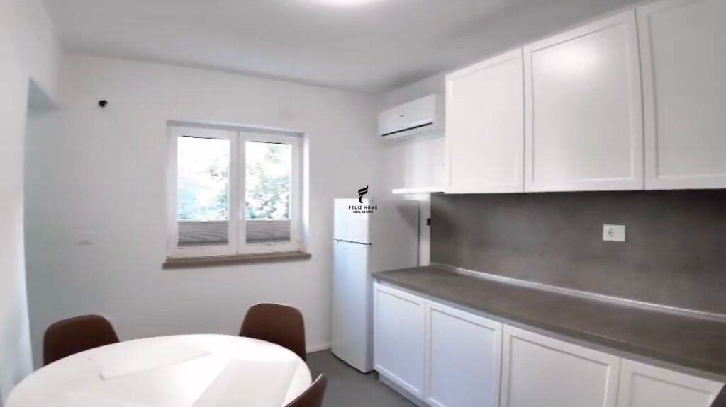 OFFICE FOR RENT 130M2 DURRES ROAD 150,000 LEKE FH-68195