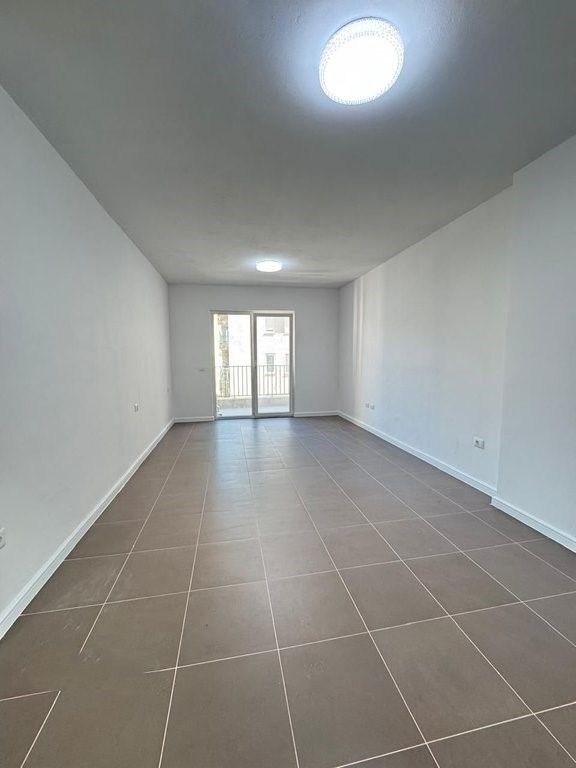 Monolocale in affitto presso Aura – Ideale per Uffici o Abitazione !!