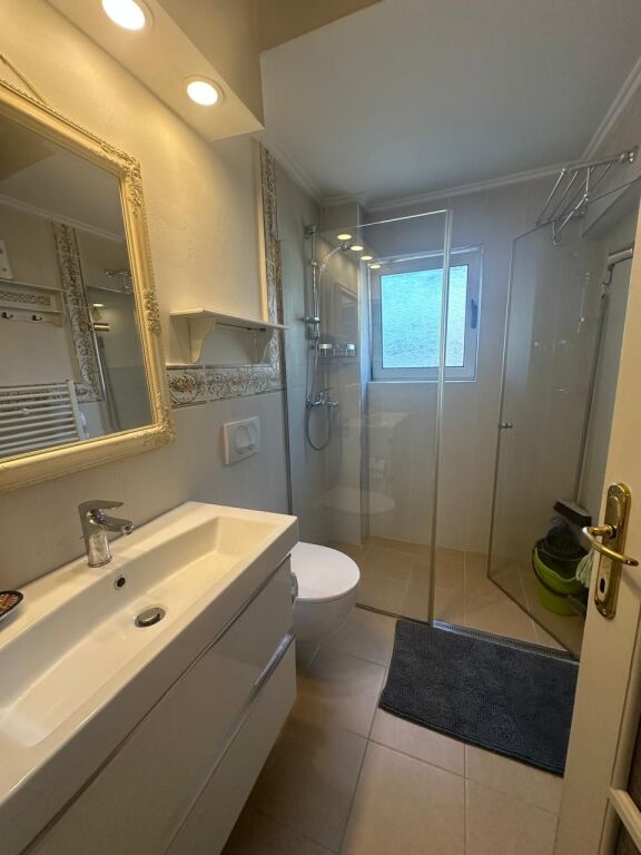 🏢Via Durazzo affittasi appartamento 3+1+2, arredato. 1.000 Euro