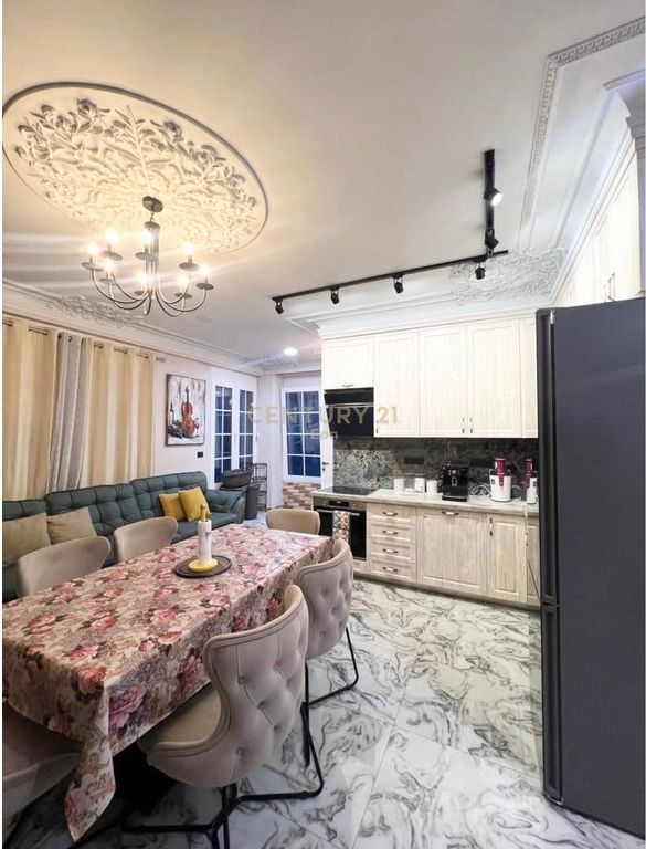 VENDESI SUPER APPARTAMENTO 1+1 MALI ROBIT GOLEM A 250 METRI DAL MARE!!