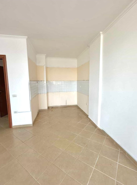 🏡 Shitet Super Apartament 2+1+2 – Shkëmbi i Kavajës   
