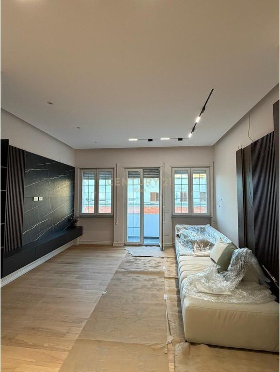 SHITET APARTAMENT 2+1 | 128m² + 148m² VERANDE | NE QENDER TE DURRESIT!