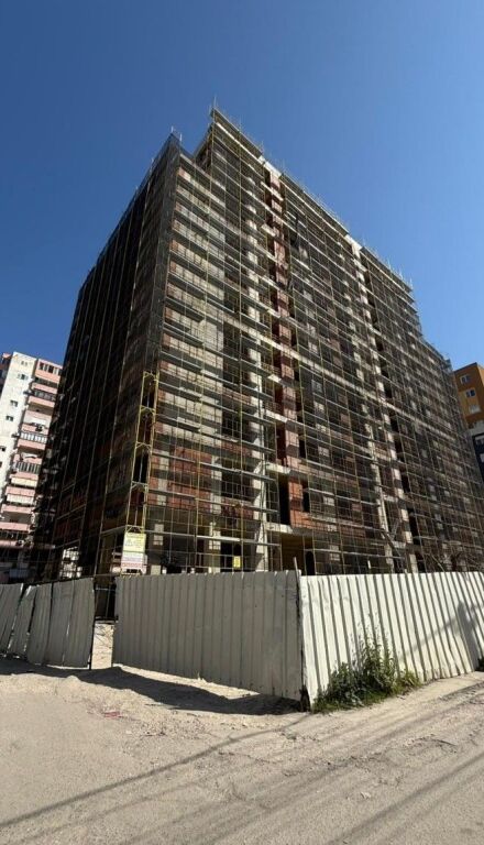 🏡 Shitet Apartament 2+1+2 – Fusha e Aviacionit