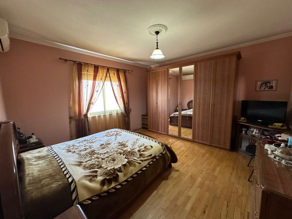 Vile per shitje tek Rruga Jordan Misja.