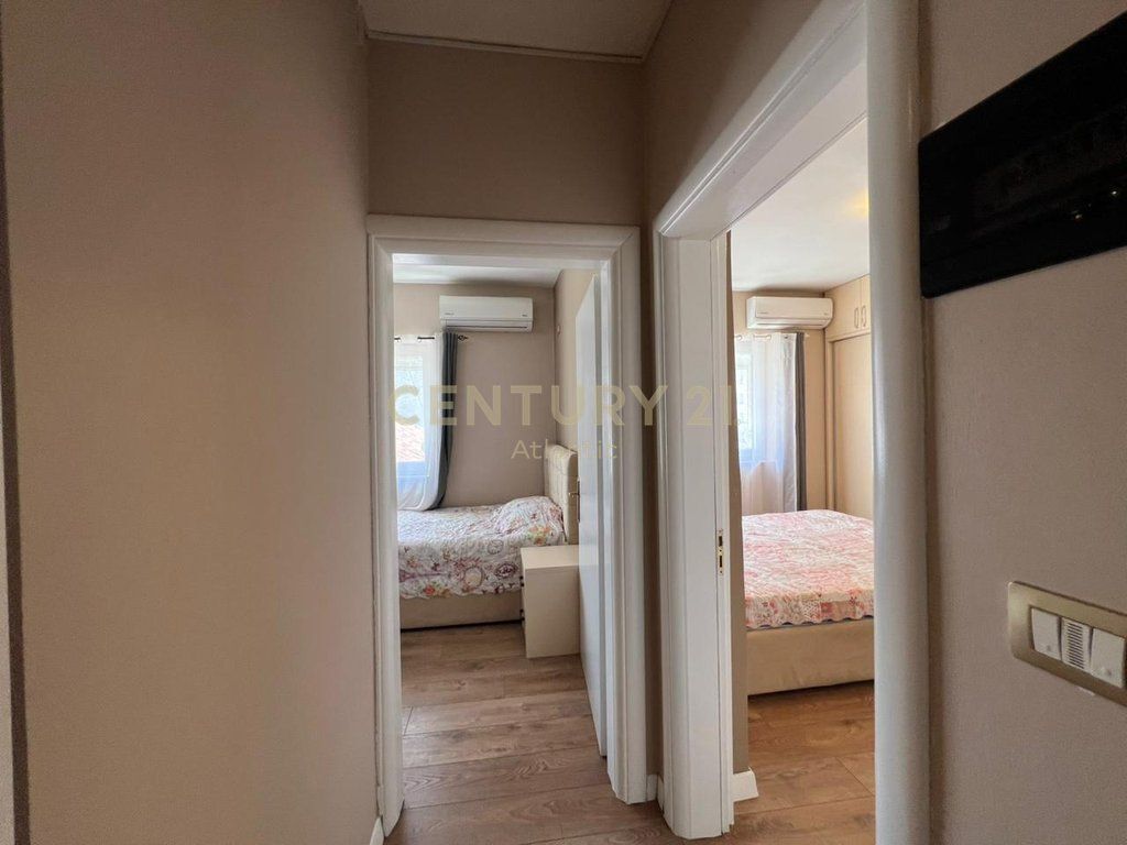 SHITET APARTAMENT 2+1+2 TUALETE PRANE QENDRRES TEK MUZEUMI DURRES !