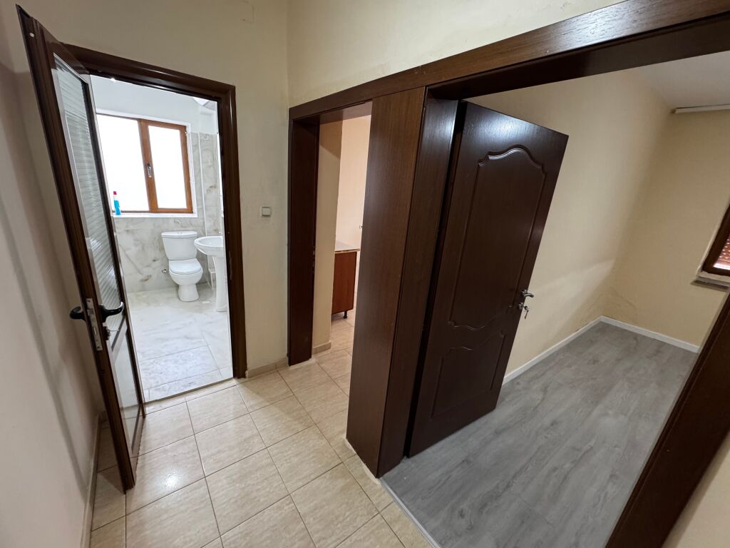 🏡 1+1 for Rent – Korçë, Neighborhood 14 Viktor Eftimiu St.