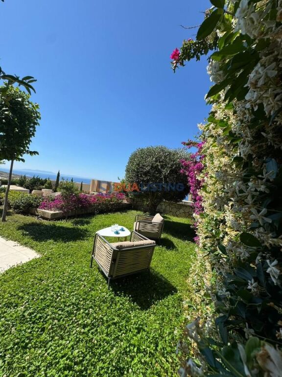 SUPER APARTAMENT 2+1 + 🅿️ ME OBORR PRIVAT NË GREEN COAST, PALASË