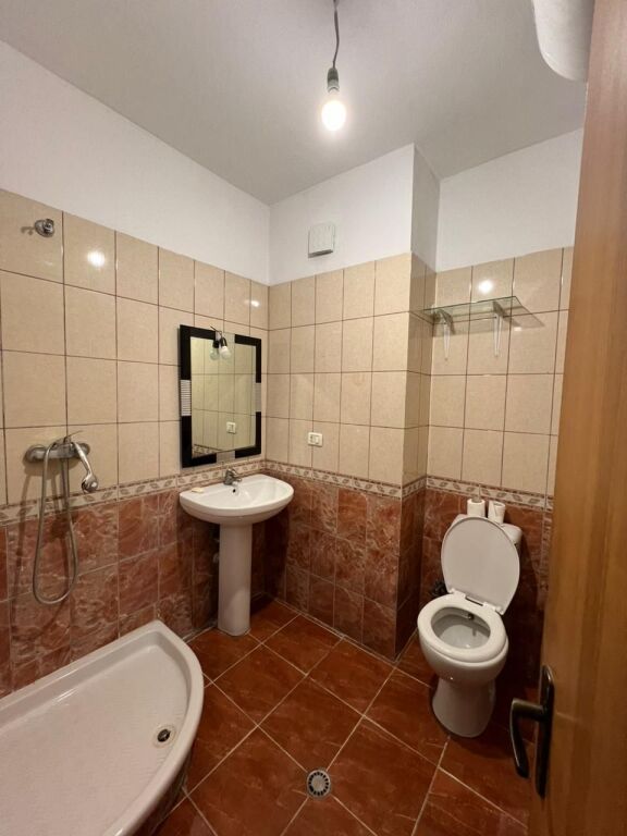 Jepet me qira garsoniere ne Astir !