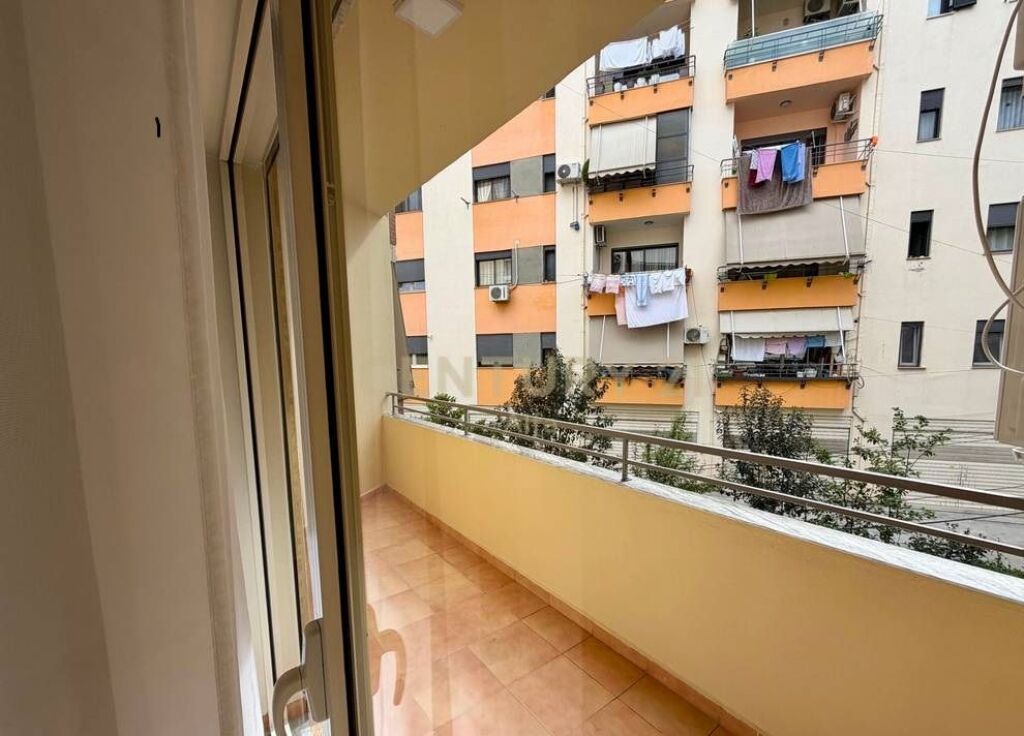 Apartament me qira 1+1 ne Liqenin e Thate