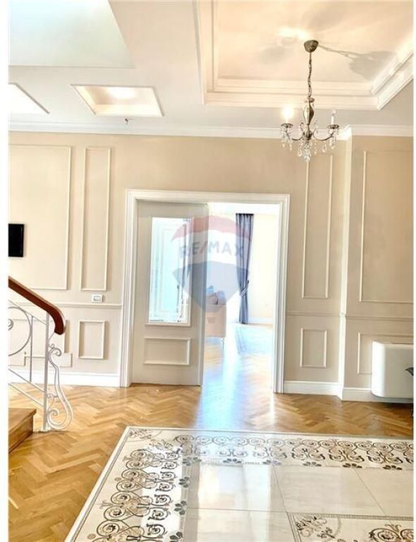 SUPER VILE ME QIRA ME PAMJE NGA TIRANA