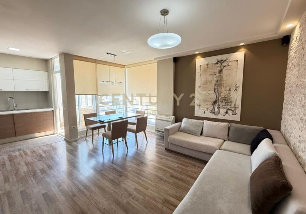 FOR SALE - APARTMENT 2+1+2