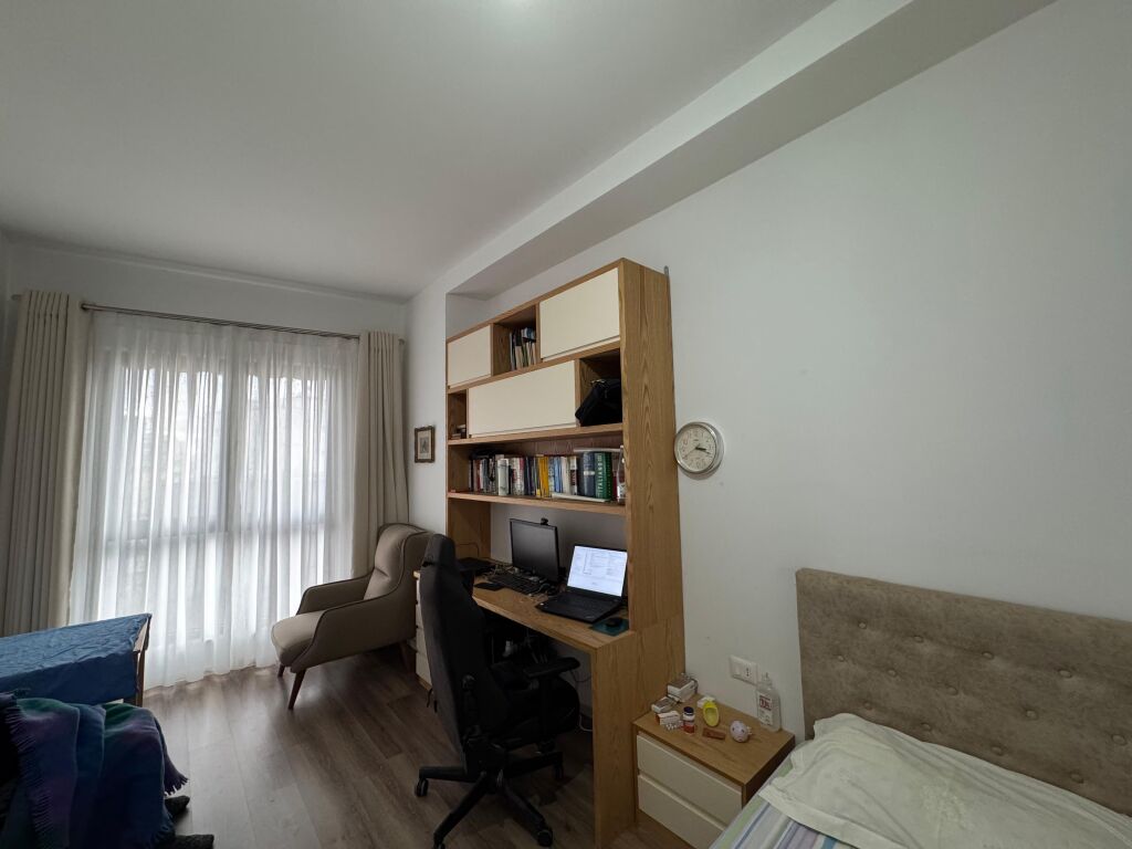 🏢Tek Pazari i Ri shitet apartament 2+1+2+post parkimi , 380,000€uro