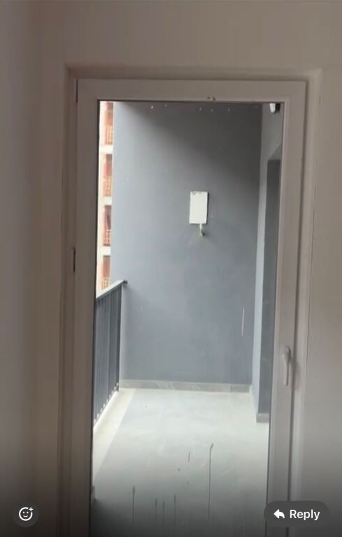 Occasione Vendesi 1+1+1 con balcone a Casa Italia