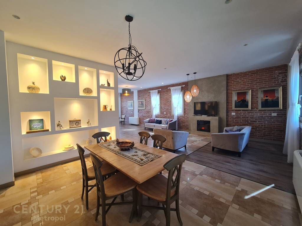 Villa for Rent in Mullet!