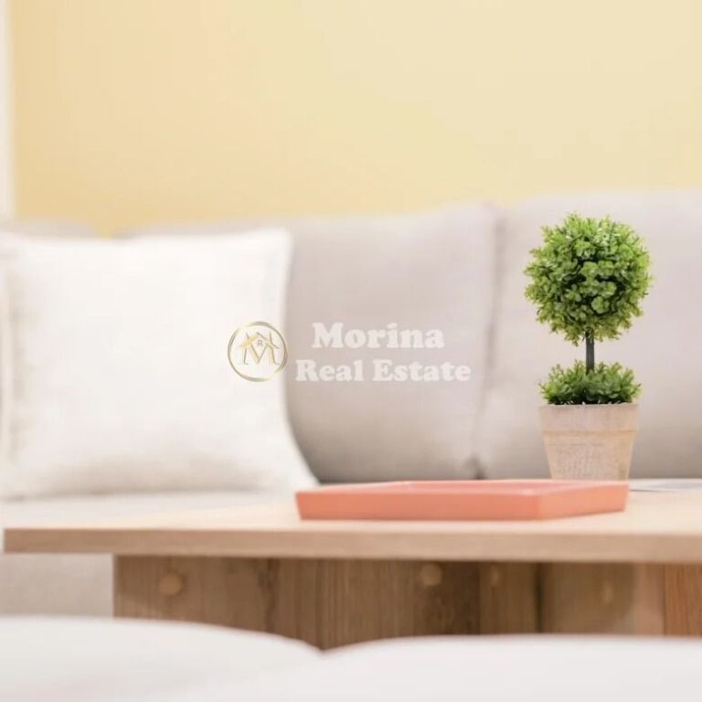 Qera | Studio |21 Dhjetori | 650 €/muaj