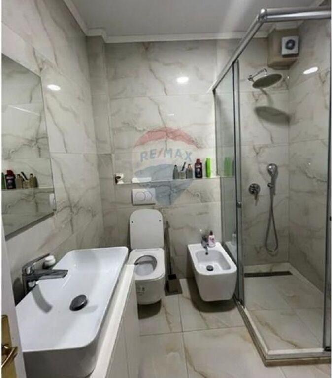 AFFITTASI APPARTAMENTO IN CENTRO. ID: 530281057-72