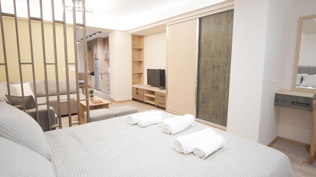 2 APARTAMENTE PER AIRBNB PER QERA