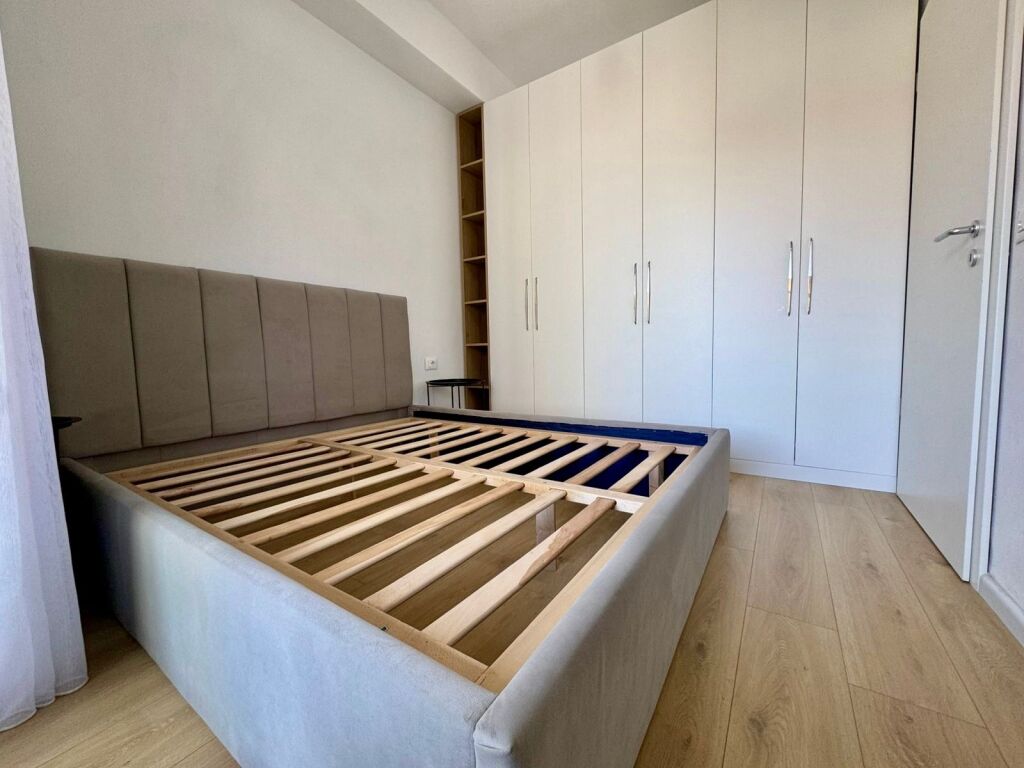 For rent 1+1 in the Mangalem/Ali Demi complex 40,000 Leke