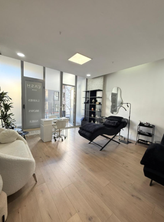 🏢 Spazio Ufficio in Affitto a Bllok