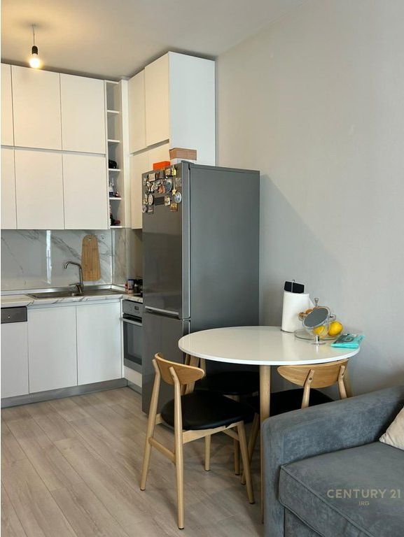 APARTAMENT 1+1 ME POST PARKIMI. 130,000 €