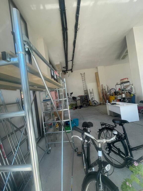 SHITET DYQAN 141M2 RRUGA E BOGDANEVE 950.000 EURO FH-68200