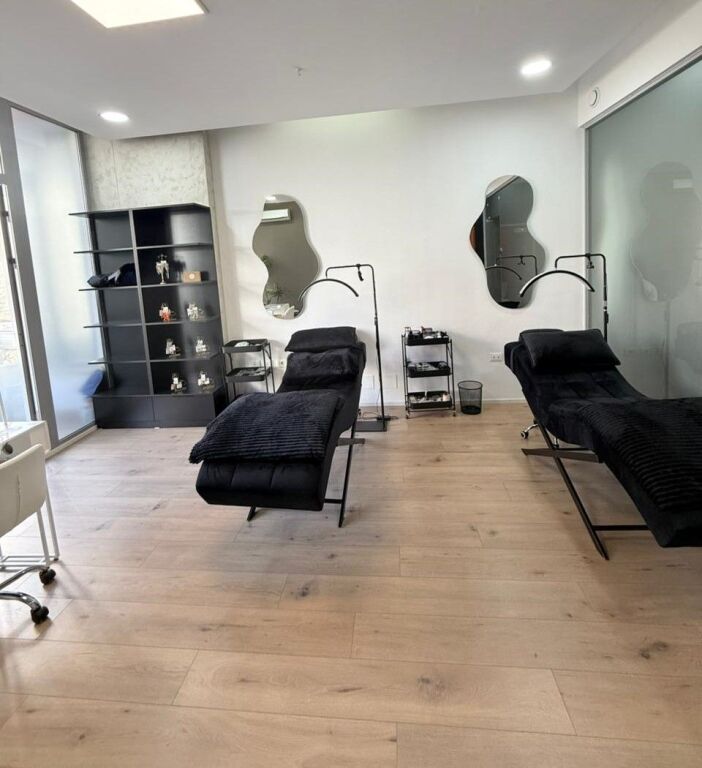 🏢 Office Space for Rent – Bllok (near the Law University)