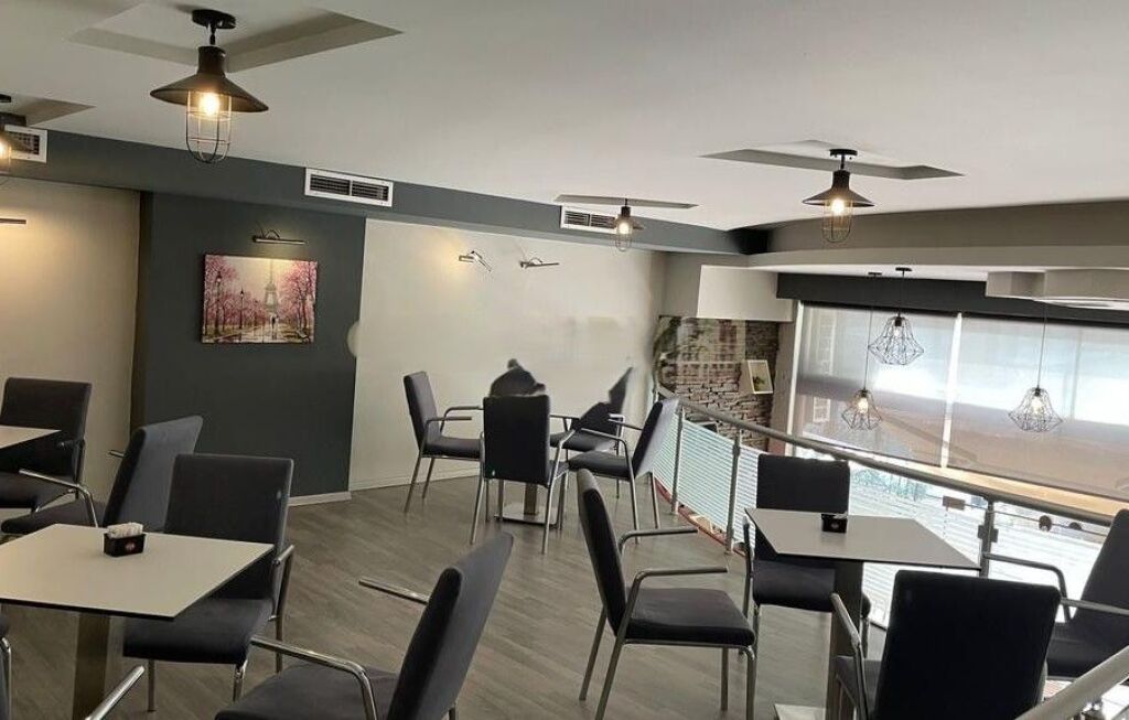 LAPRAKE, JAPIM ME QIRA BAR-KAFE