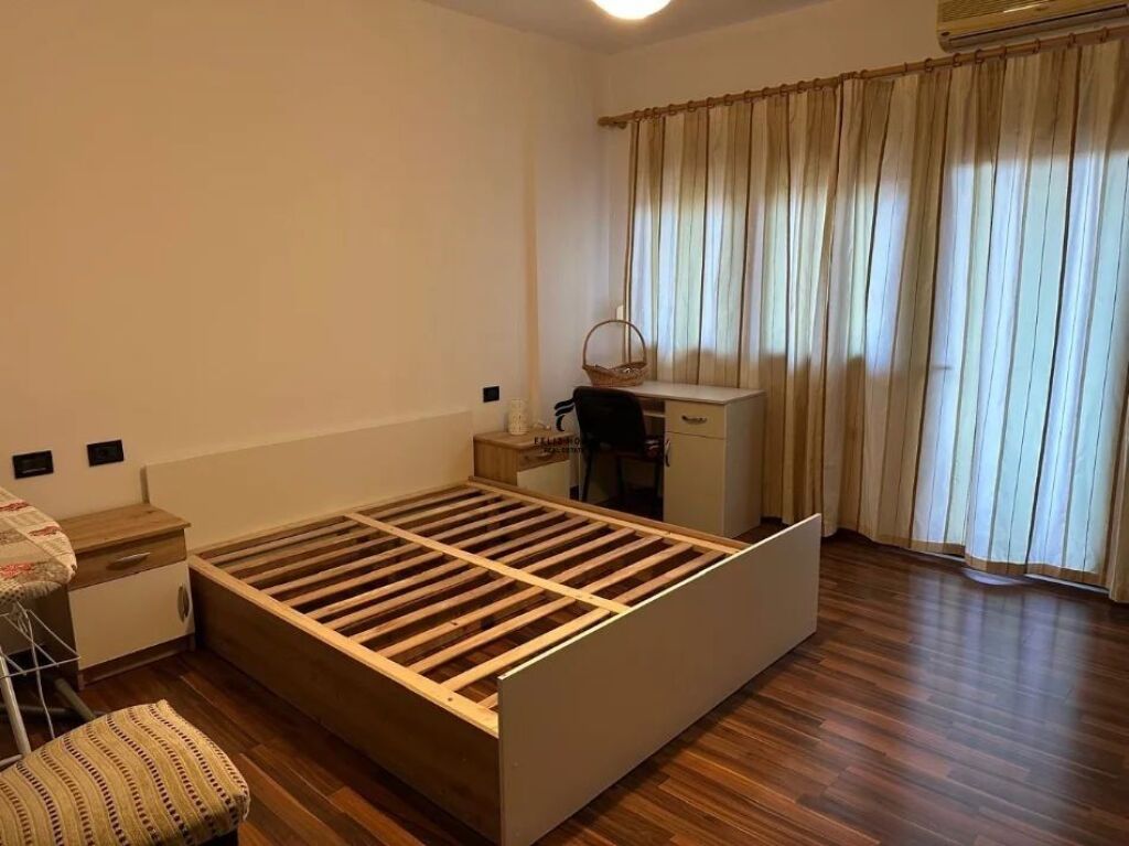 APARTAMENT ME QERA 2+1 RRUGA E ELBASANIT 90.000 LEKE FH-68181