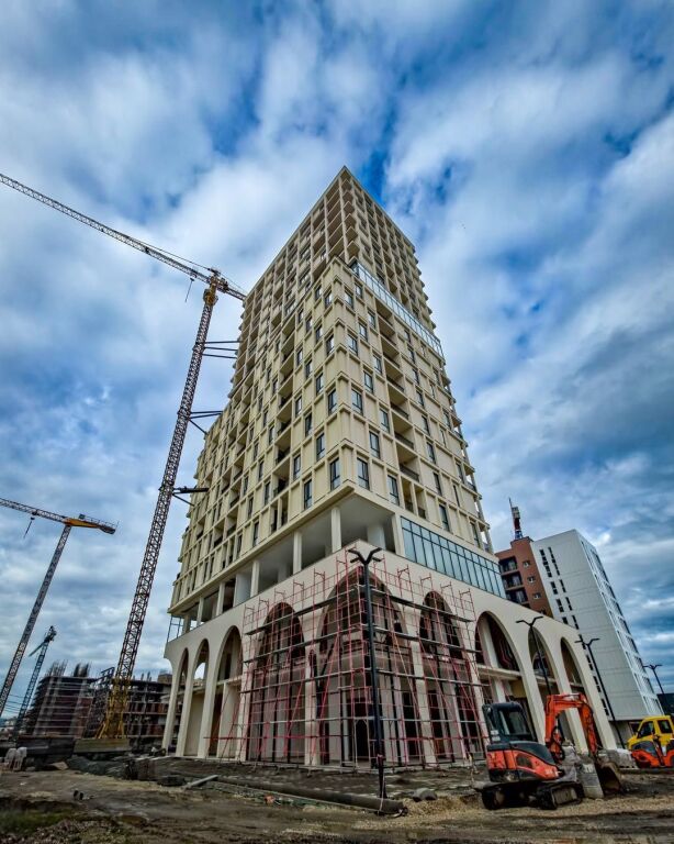 🏡 Shitet apartament 2+1 tw Altura Residence, Bulevardi i Ri