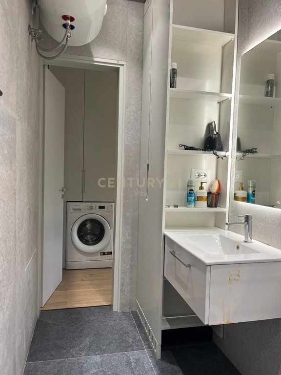 SHITET APARTAMENT 1+1 NE VIJE TE PARE ME DETIN – PLAZH , DURRES 🌊