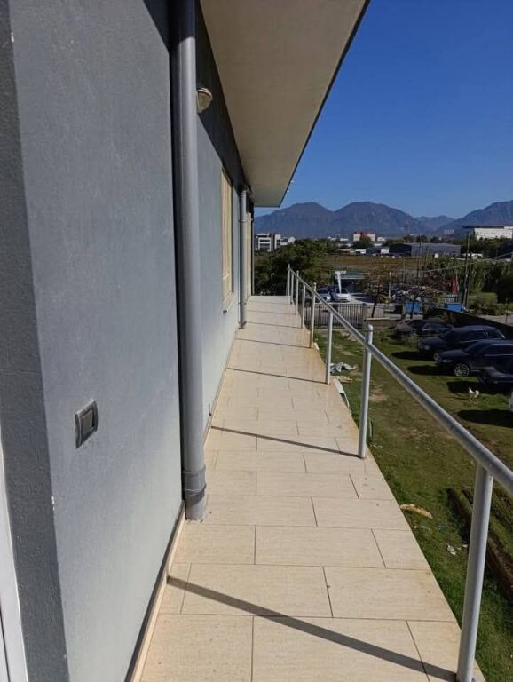 JEPET ME QERA AMBIENT BIZNESI - KASHAR, TIRANE